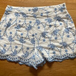AQUA embroidered shorts 100% cotton women’s size L